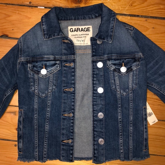 🌻NWT Garage classic denim jacket/Never Worn🌻 - Picture 3 of 7